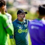 Veja as opções de Enderson Moreira para escalar o América contra o Criciúma
