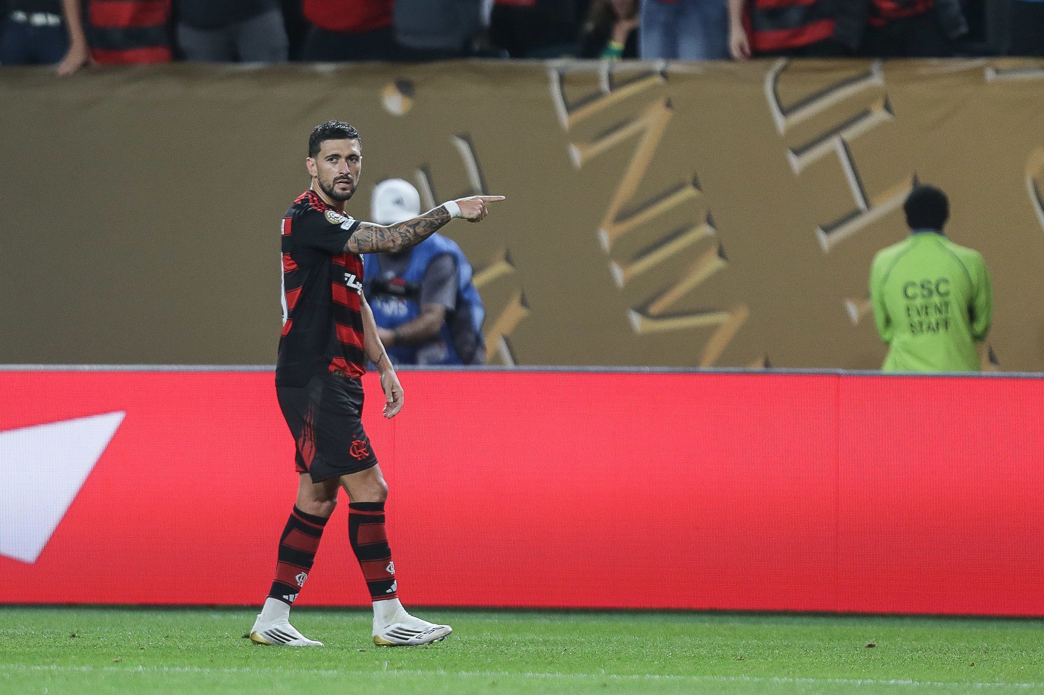 Melhor da estreia, Arrascaeta vê caminho para Flamengo enfrentar o Chelsea
