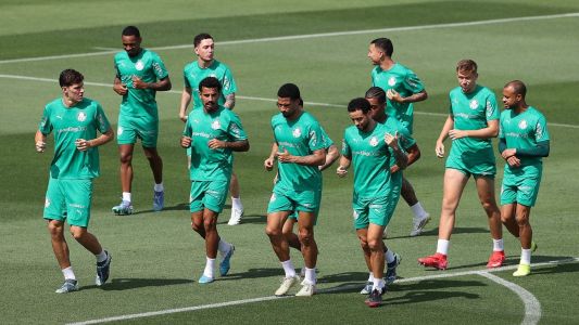 Palmeiras treinou em dois períodos nesta terça (17)