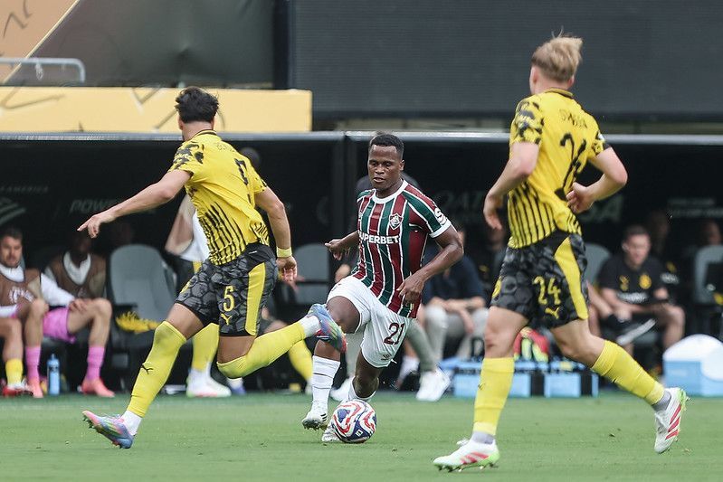 Melhor em campo, Arias dá recado para rivais europeus após jogo do Fluminense