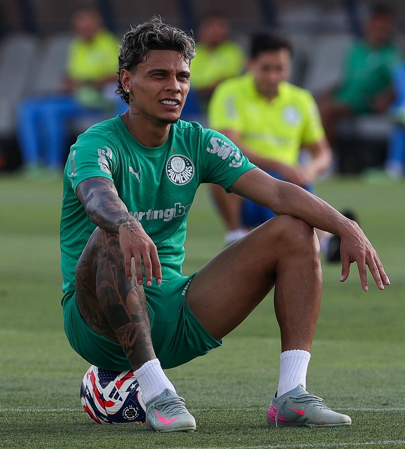 Palmeiras rejeita nova investida da Roma, mas Richard Ríos ainda pode sair