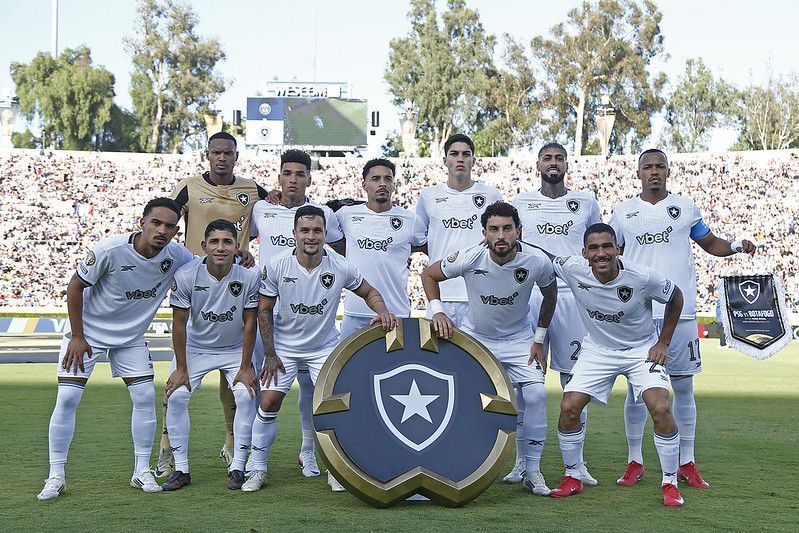 Botafogo garante premiação milionária com vitória histórica sobre o PSG