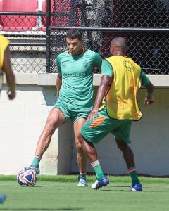Thiago Silva ficou fora do último jogo do Fluminense por um desconforto muscular