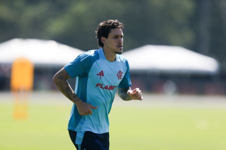 Pedro em atividade do Flamengo nos Estados Unidos durante o Mundial de Clubes