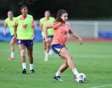 Seleçao Brasileira finaliza preparação para enfrentar a França
