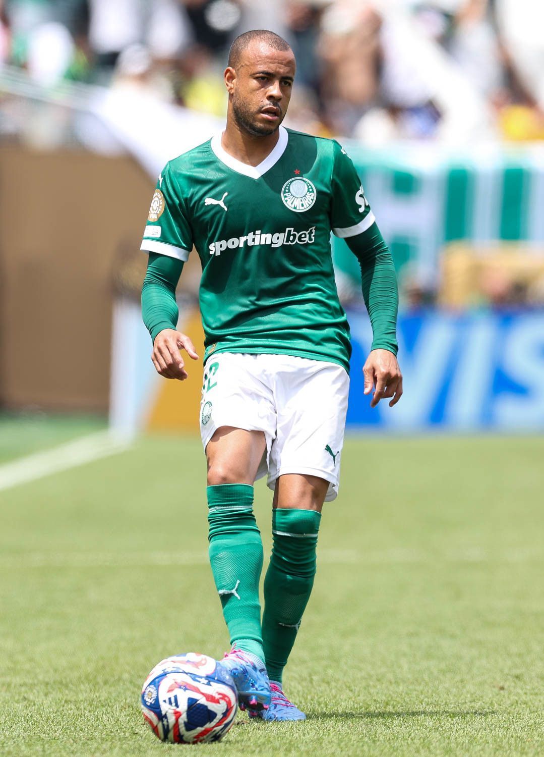 Santos aguarda decisão do Palmeiras para avançar em pré-contrato com Mayke