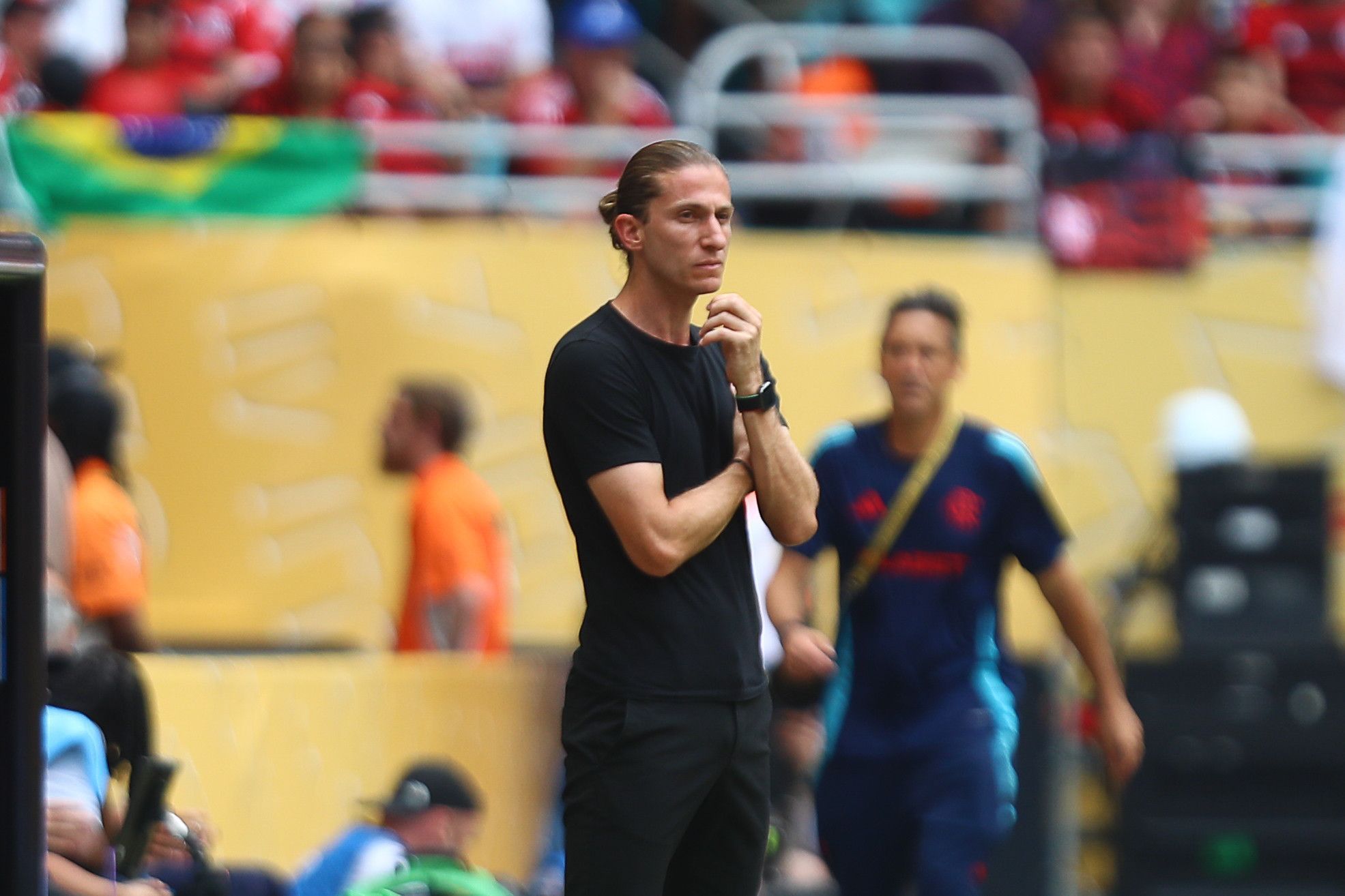 Filipe Luís rasga elogios ao Bayern após eliminação do Flamengo: 'São superiores'