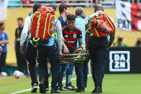 Erick Pulgar sofreu fratura no pé direito na partida entre Flamengo e Bayern de Munique, no Mundial de Clubes