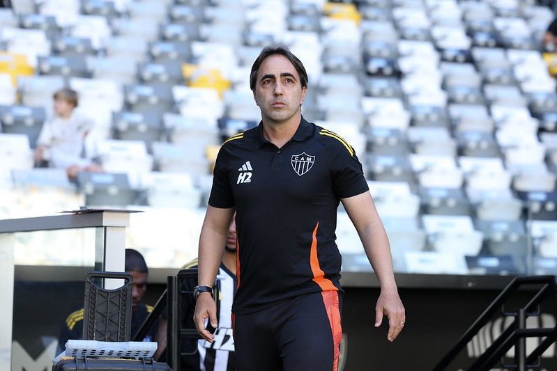 Com elenco mais jovem, técnico do Atlético aposta em talentos para ir longe na Copinha