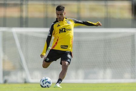 Fausto Vera em treino do Atlético na Cidade do Galo