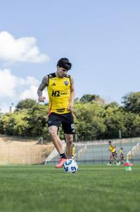 Isaac durante treino do Atlético