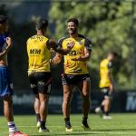 Com gols de Scarpa e Hulk, Atlético goleia Betim em jogo-treino na Cidade do Galo