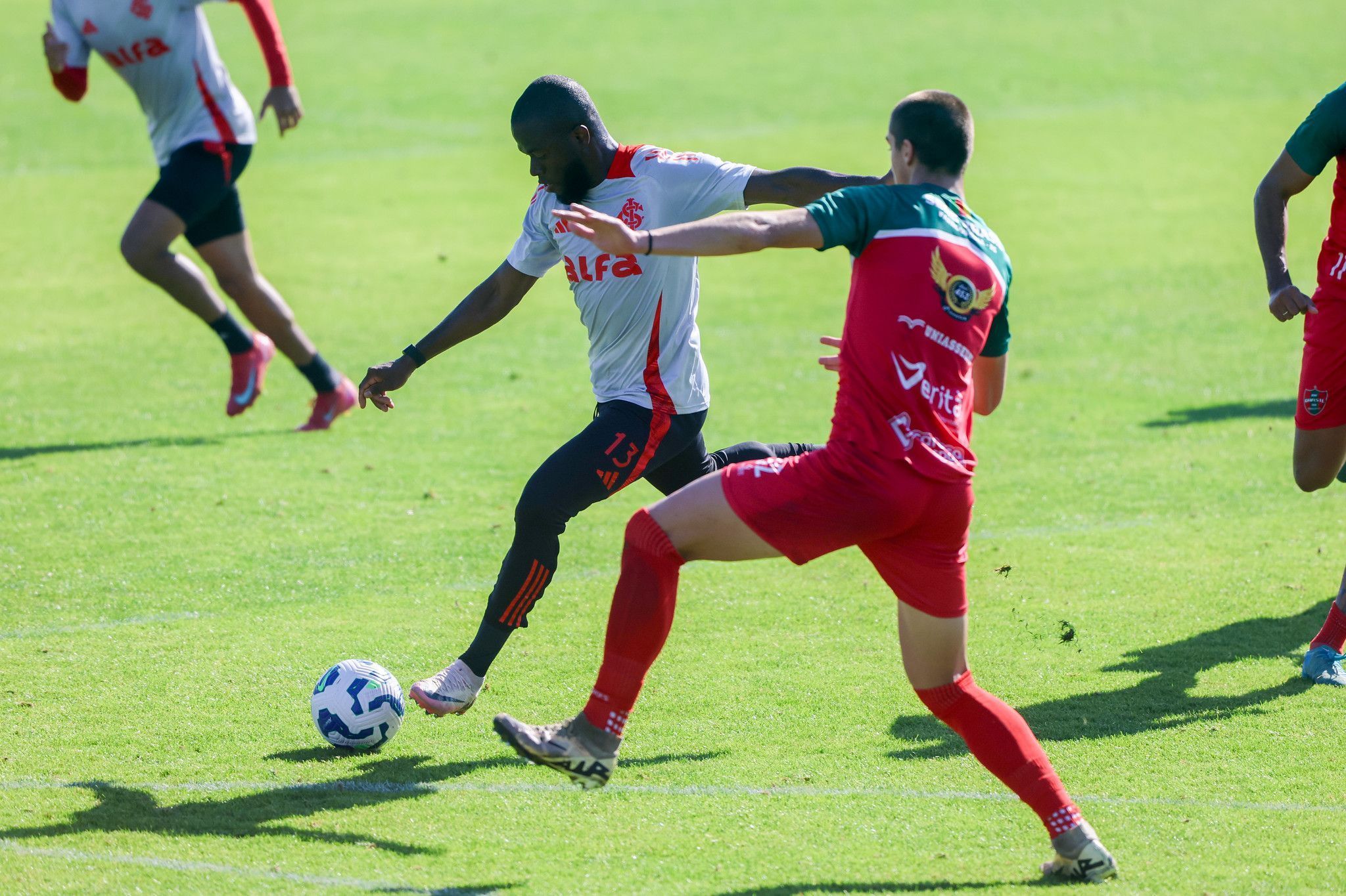 Como foi o jogo-treino e as escalações do Inter contra o Brasil de Farroupilha