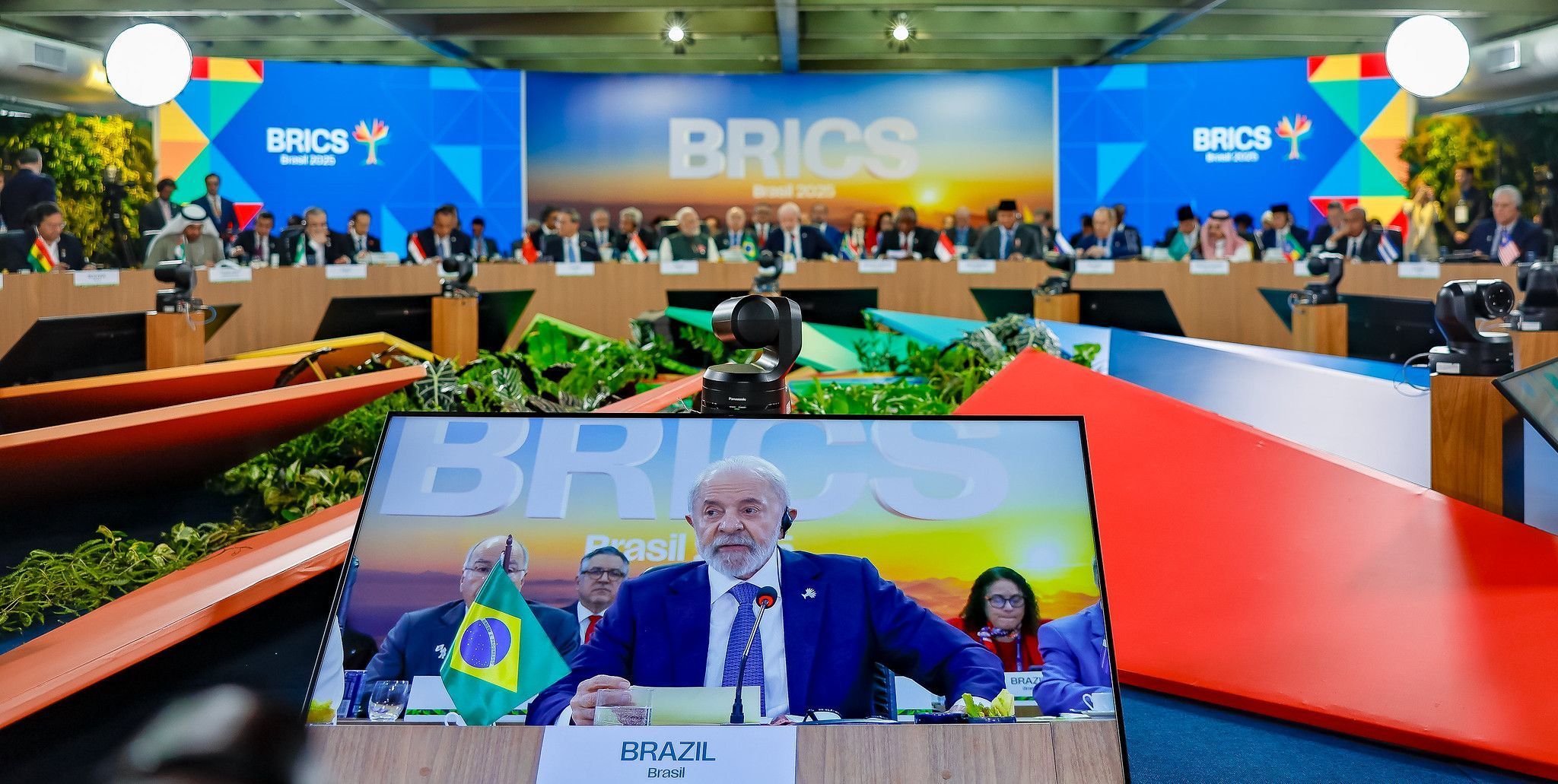 ‘É um caminho sem volta’, diz Lula sobre substituição do dólar no comercio exterior