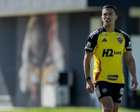 Tomás Cuello durante treino pelo Atlético na Cidade do Galo em 2025