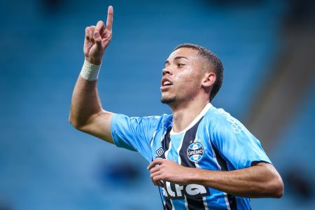 Alysson Edward, atacante do Grêmio de apenas 19 anos