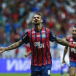Willian José cita Vitória ao celebrar classificação do Bahia na Copa do Nordeste