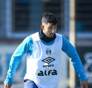 Villasanti foi poupado contra o São José e deve ser titular do Grêmio no jogo com o Cruzeiro