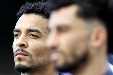 Gregore, à esquerda, foi campeão da Libertadores e do Campeonato Brasileiro pelo Botafogo