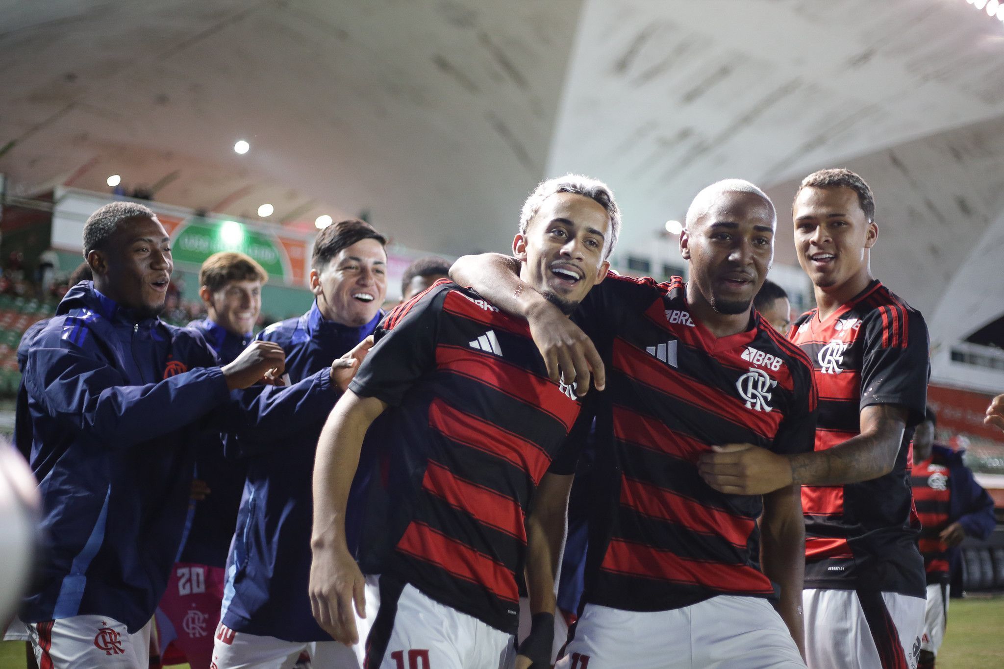 Flamengo relaciona Lorran e Matheus Gonçalves para final contra o Barcelona-ESP