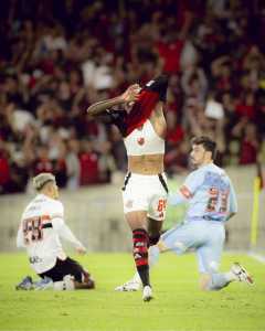 Wallace Yan foi o autor do segundo gol do Flamengo na vitória sobre o São Paulo