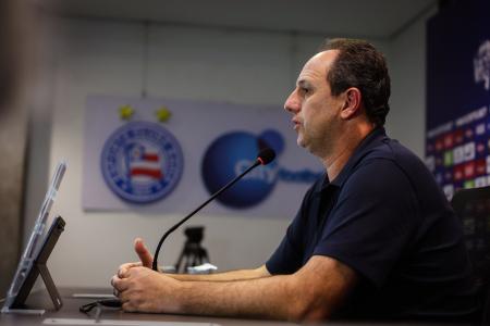 Rogério Ceni durante entrevista coletiva