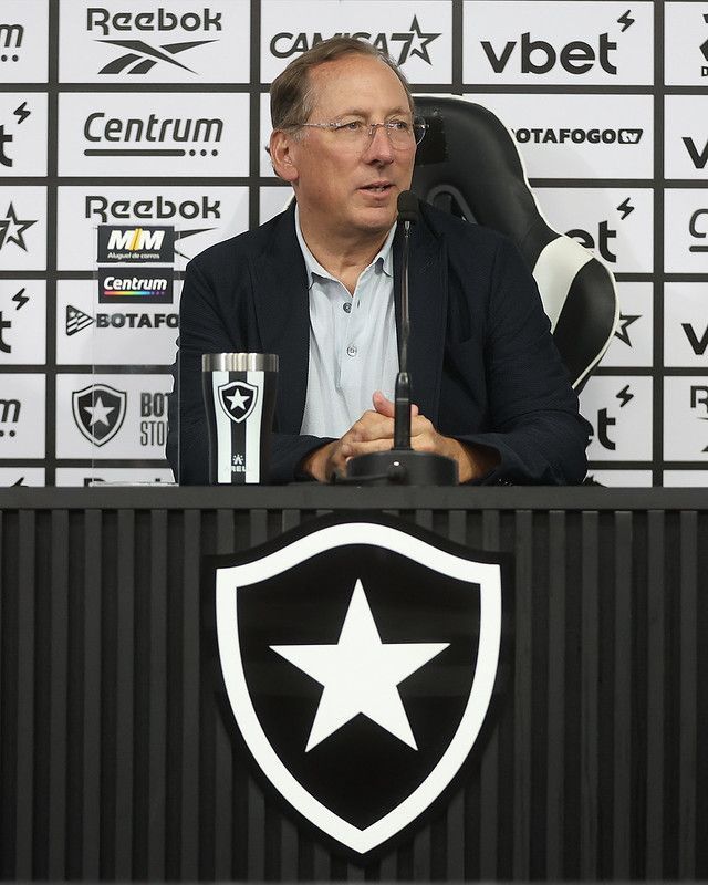 John Textor pode perder controle do Botafogo nos próximos dias