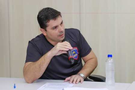 Sargento Jalyson durante debate sobre o PL 155/2025 em audiência pública na Câmara Municipal de BH