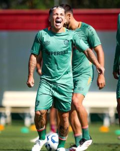 Soteldo pode pintar no time titular do Fluminense