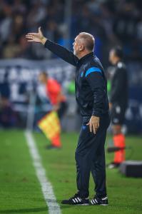 Mano Menezes ainda não conseguiu levar o Grêmio à vitória desde a retomada dos jogos