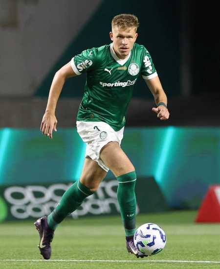 Bruno Fuchs, zagueiro do Palmeiras