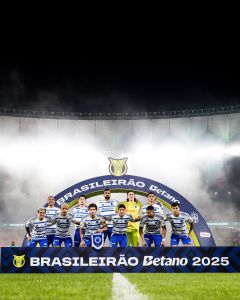 O Cruzeiro assumiu a liderança do Brasileirão após vitória sobre o Fluminense no Maracanã