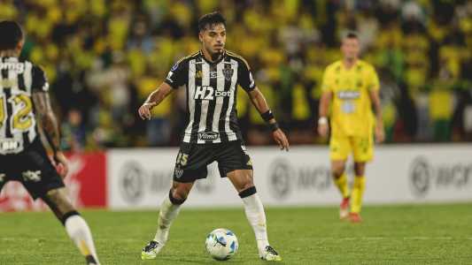 Gabriel Menino na vitória do Atlético em Bucaramanga, na Colômbia