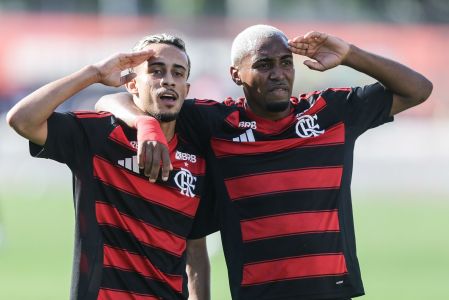 Mateus Gonçalves e Lorran, no amistoso do Sub-20 do Flamengo nesta sexta-feira (18)