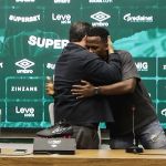 De saída do Fluminense, Arias agradece e projeta volta: 'Não acabou ainda'