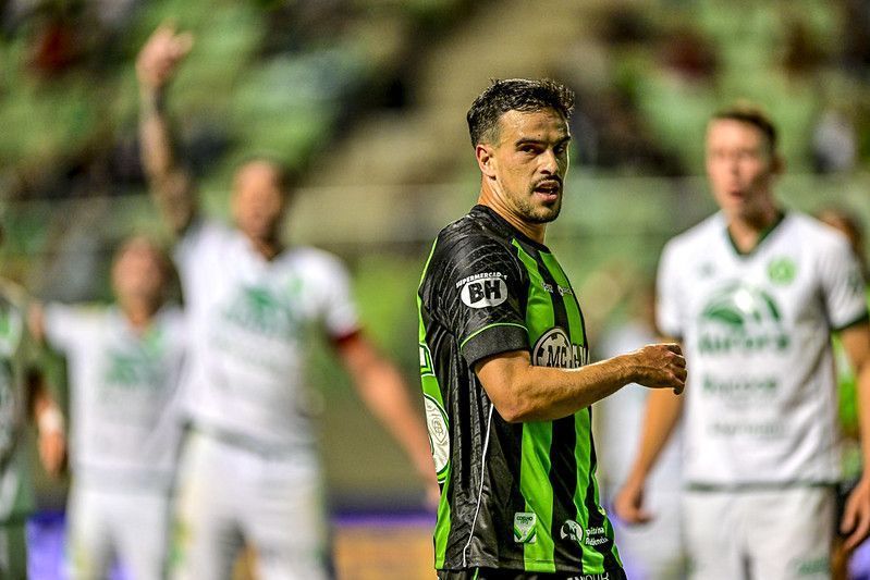 América comunica rescisão de contrato com atacante que disputou a Série B