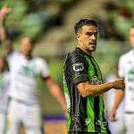 América comunica rescisão de contrato com atacante que disputou a Série B