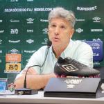 Renato comenta busca por reforços no Fluminense e vê equilíbrio contra o Flamengo