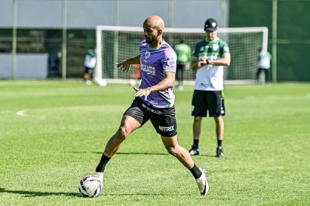 Héber Araújo, agora ex-jogador do América