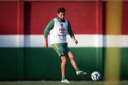 Ganso é a única opção como meia do elenco tricolor