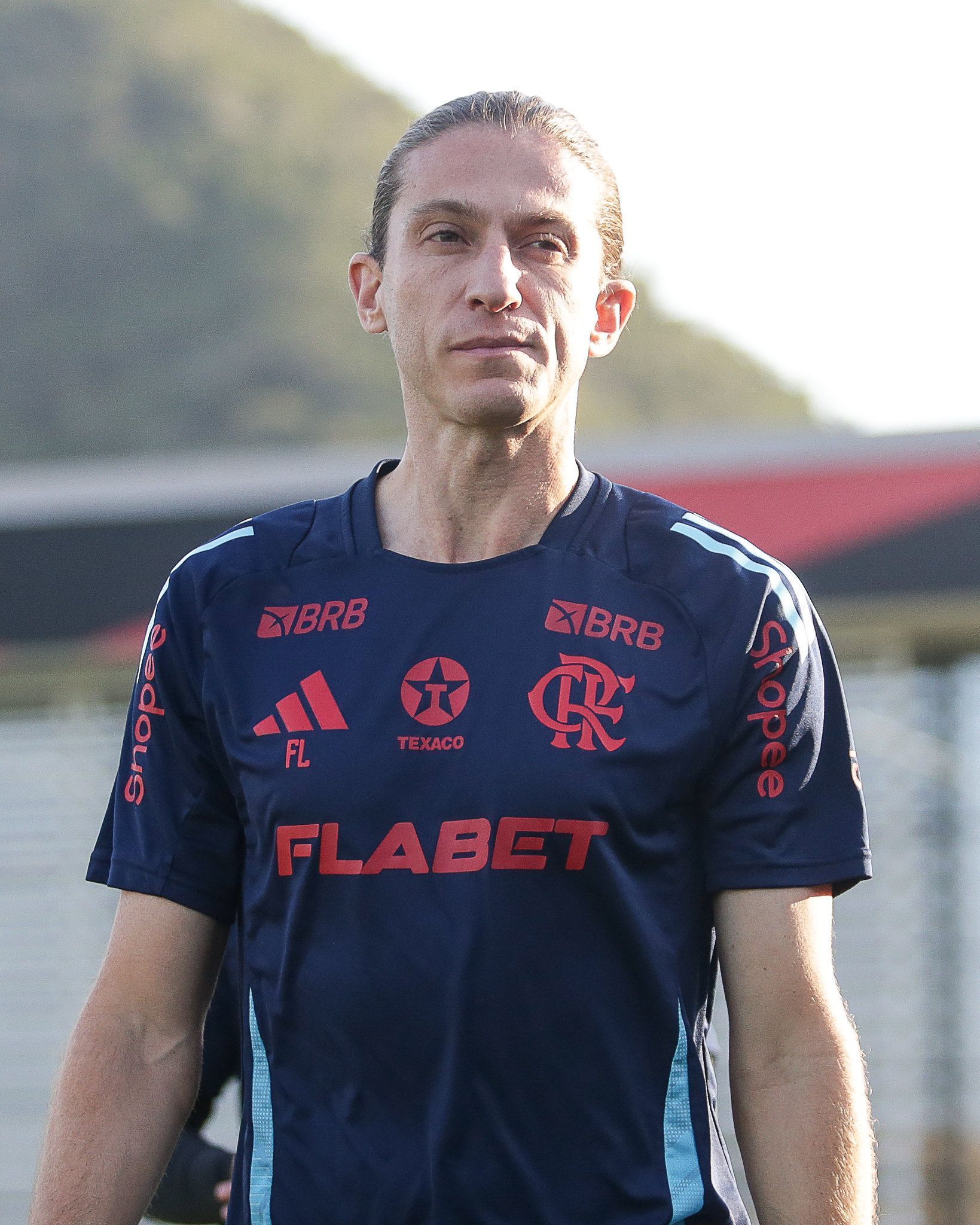 Escalação do Flamengo: Filipe Luís tem oito desfalques contra o Bragantino