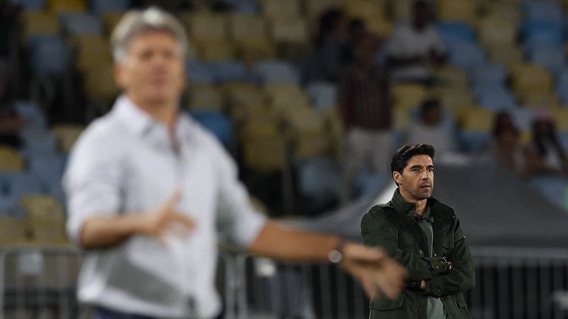 Abel Ferreira, do Palmeiras, lamenta comportamento da torcida do Fluminense