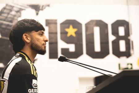 Biel durante apresentação como reforço do Atlético
