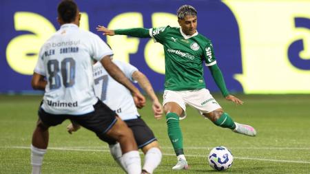 Facundo Torres balançou as redes no confronto entre Palmeiras e Grêmio