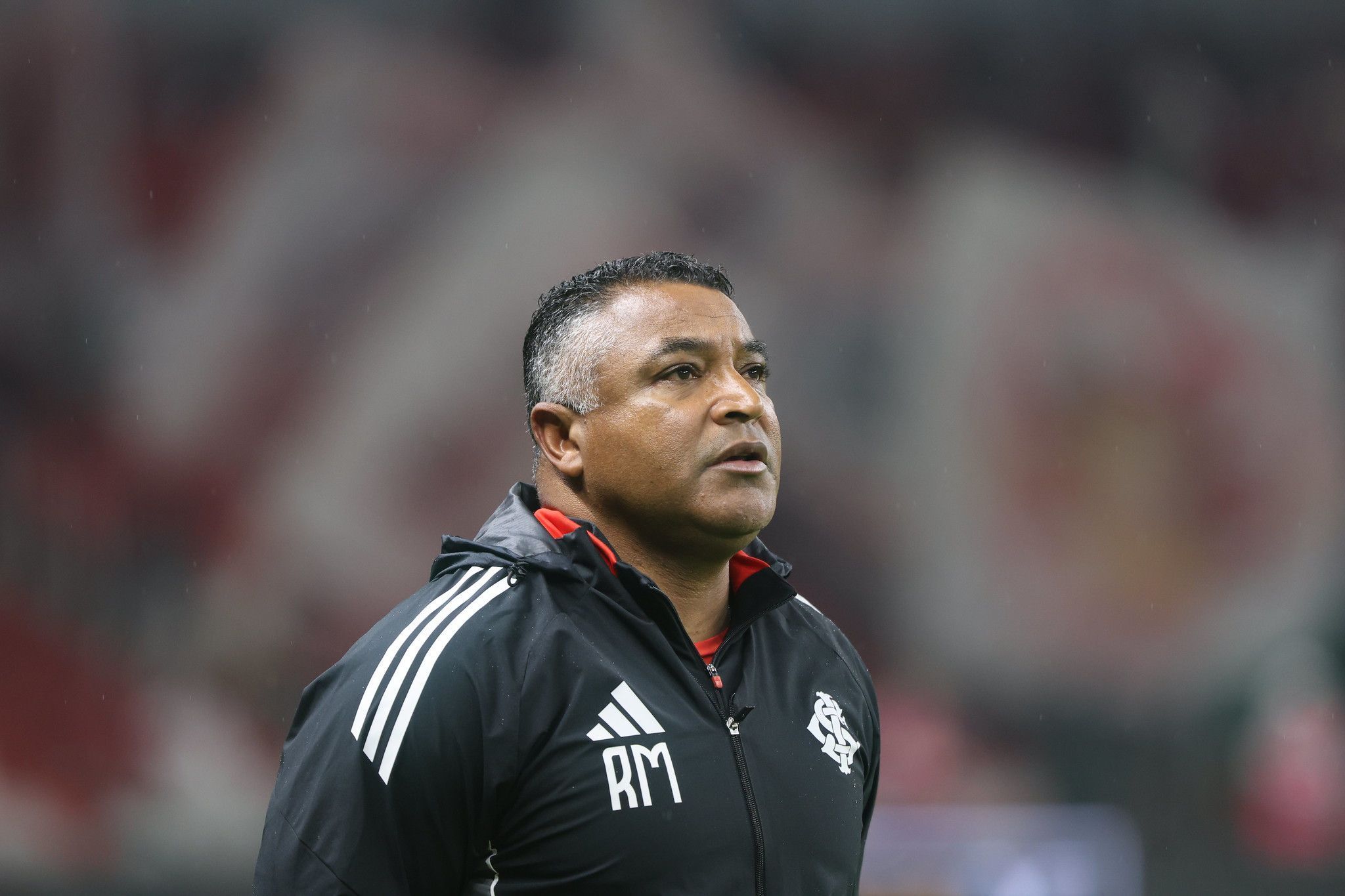 Roger Machado admite início ruim do Inter contra Vasco e elogia Fernando Diniz