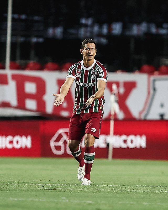 Renato Gaúcho esclarece como pretende utilizar Ganso no Fluminense