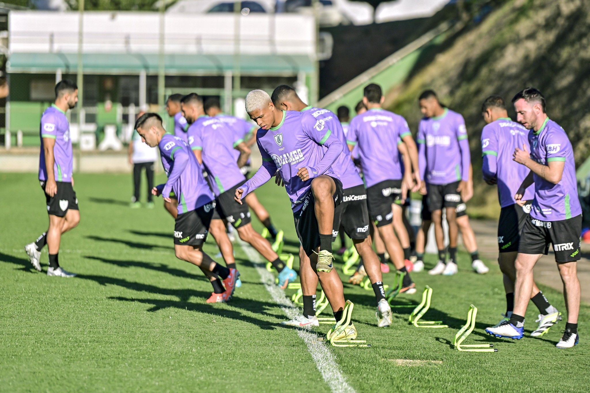Titular se despede de elenco do América e viaja para reforçar o Vasco