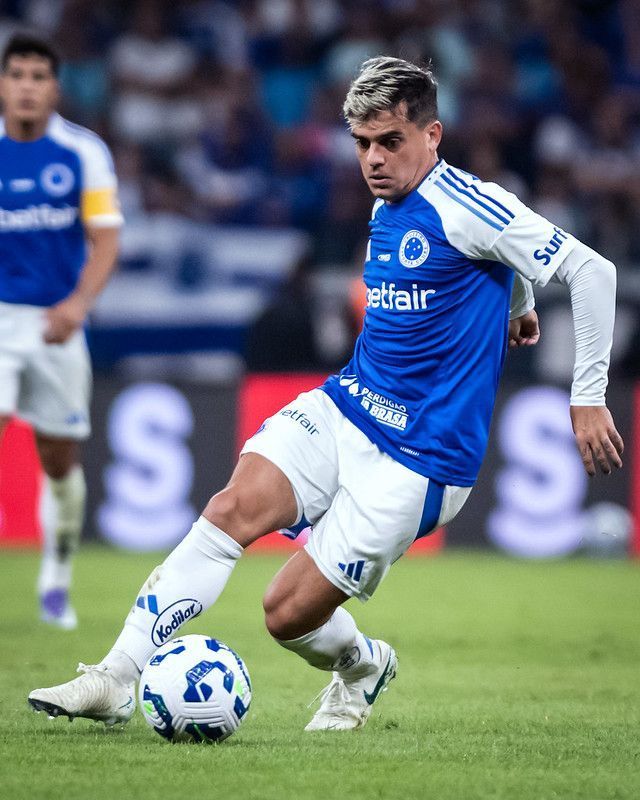 Fagner relembra conversas com ex-companheiros de Corinthians para fechar com Cruzeiro
