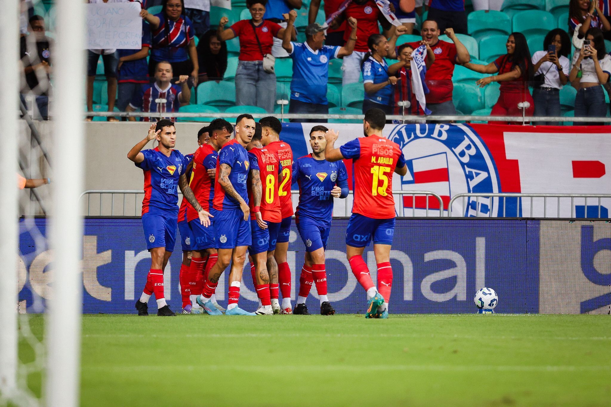 Em noite de gols bizarros, Bahia vence Retrô e sai na frente na Copa do Brasil