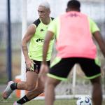 Escalação do Vasco: Diniz tem problemas para escalar defesa contra o Mirassol